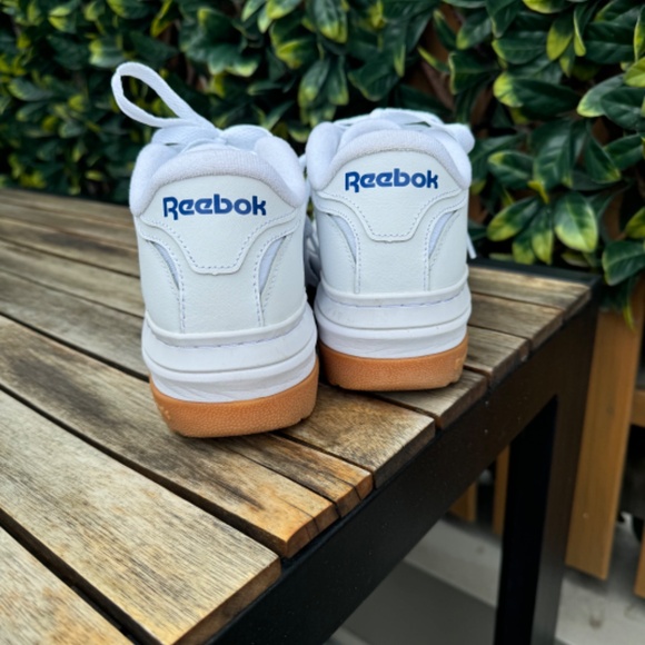 Women's White Reebok Classics - Picture 10 of 11